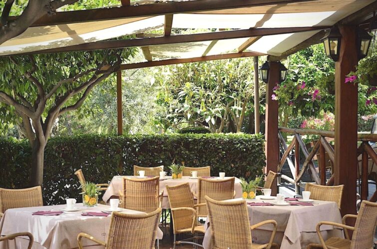 falegnameria-campagna-hotel